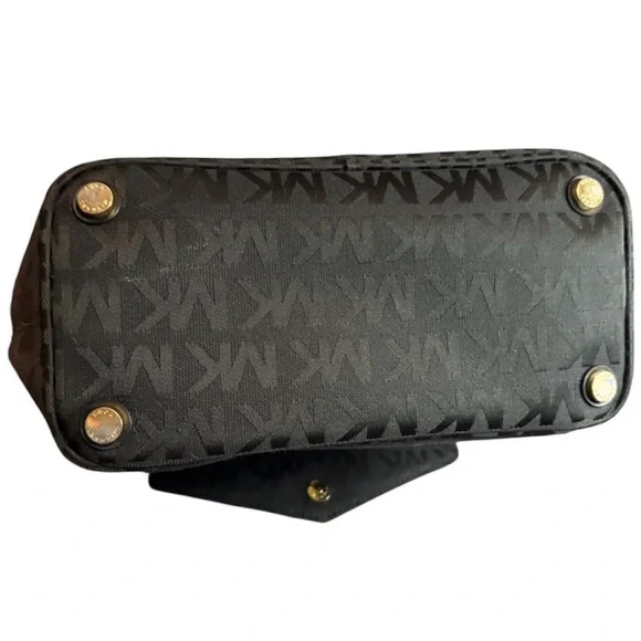 Michael Kors Jet Set Tote with twilly - Picture 4 of 8